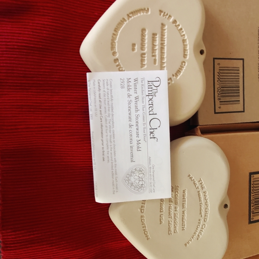 pampered chef winter wreath" and  anniversary heart " brand new